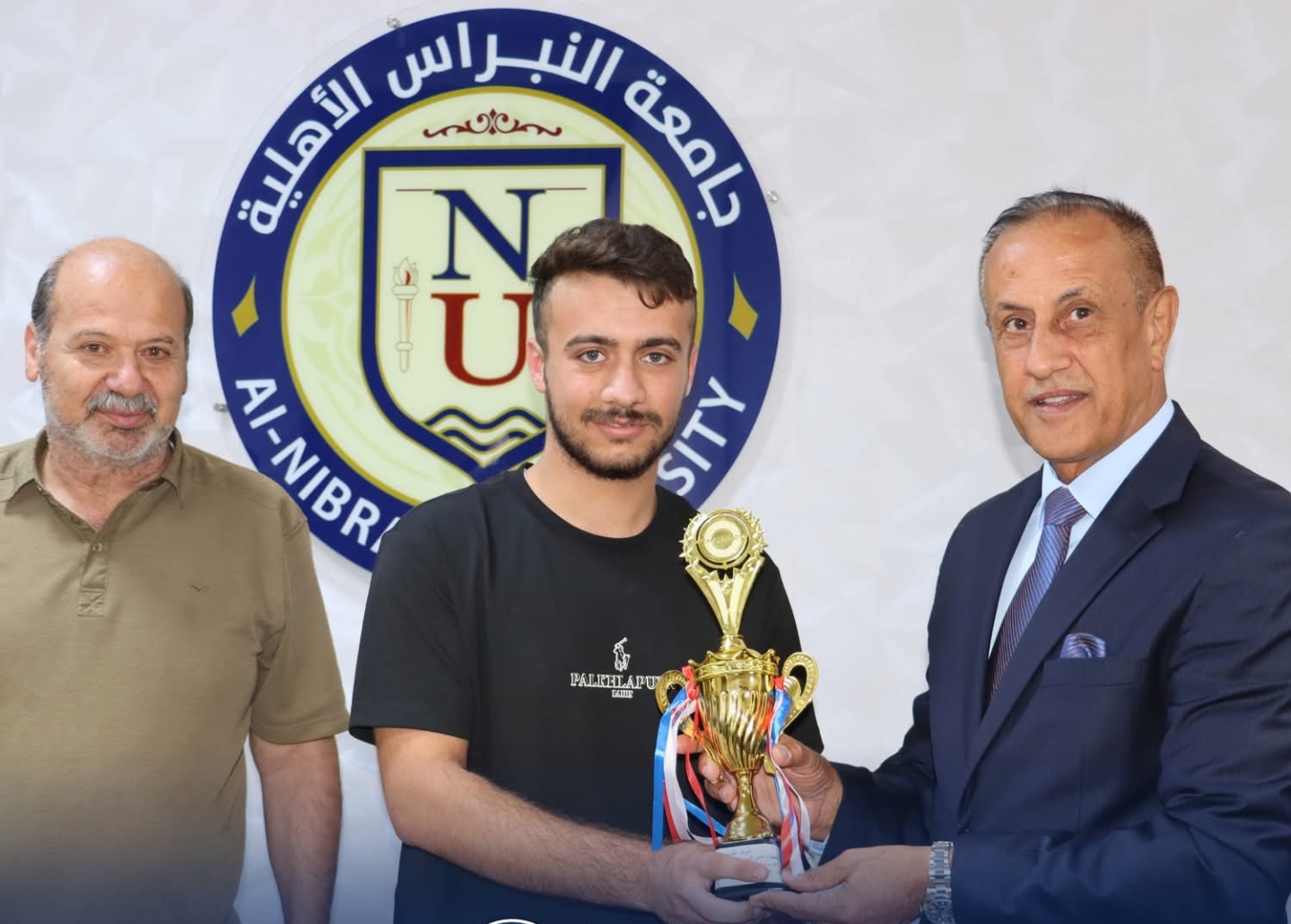 بكرة الطاولة وسط مشاركة مميزة من طلبة الجامعة